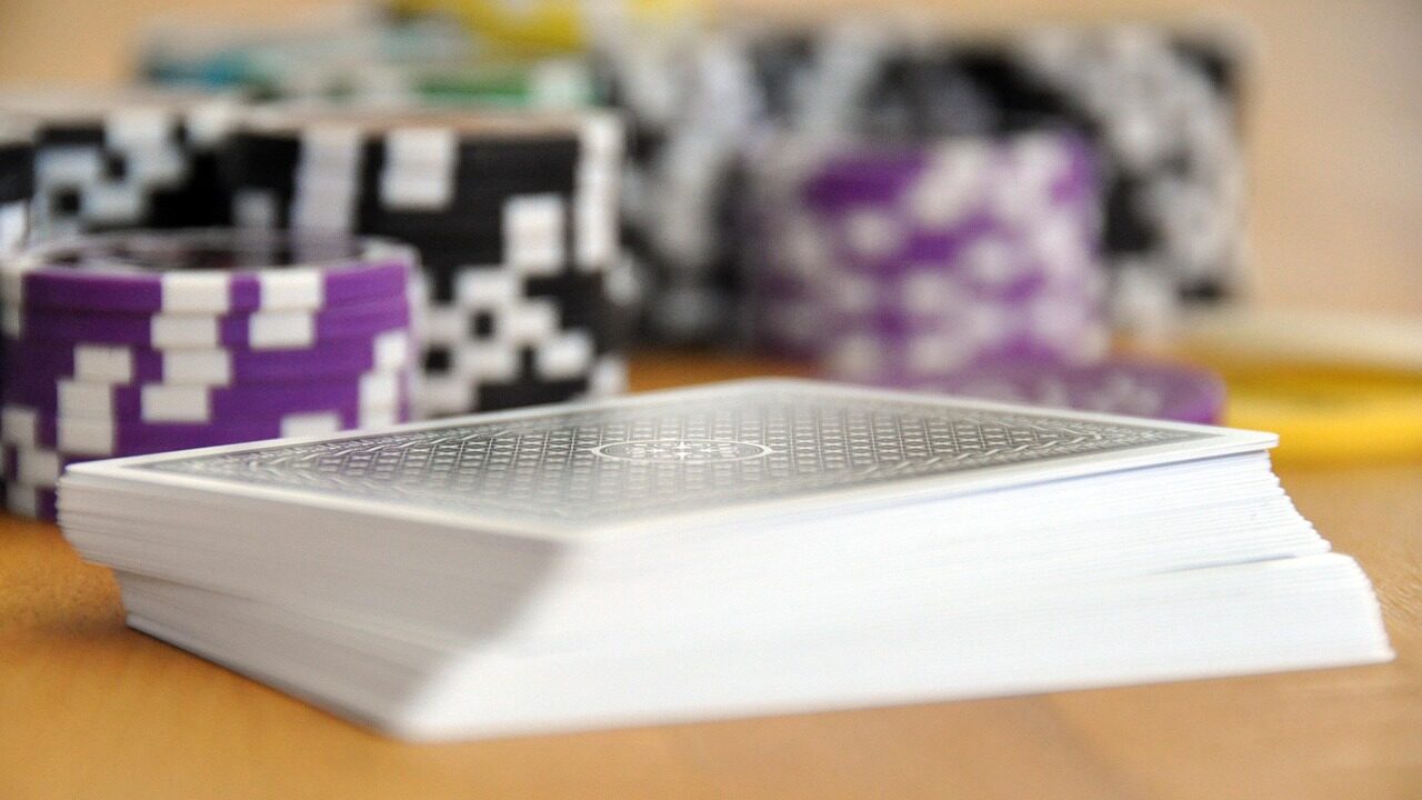 The Rise of Casino Live Streaming: Blurring the Line Between Interactive Gaming and Real-Time Entertainment